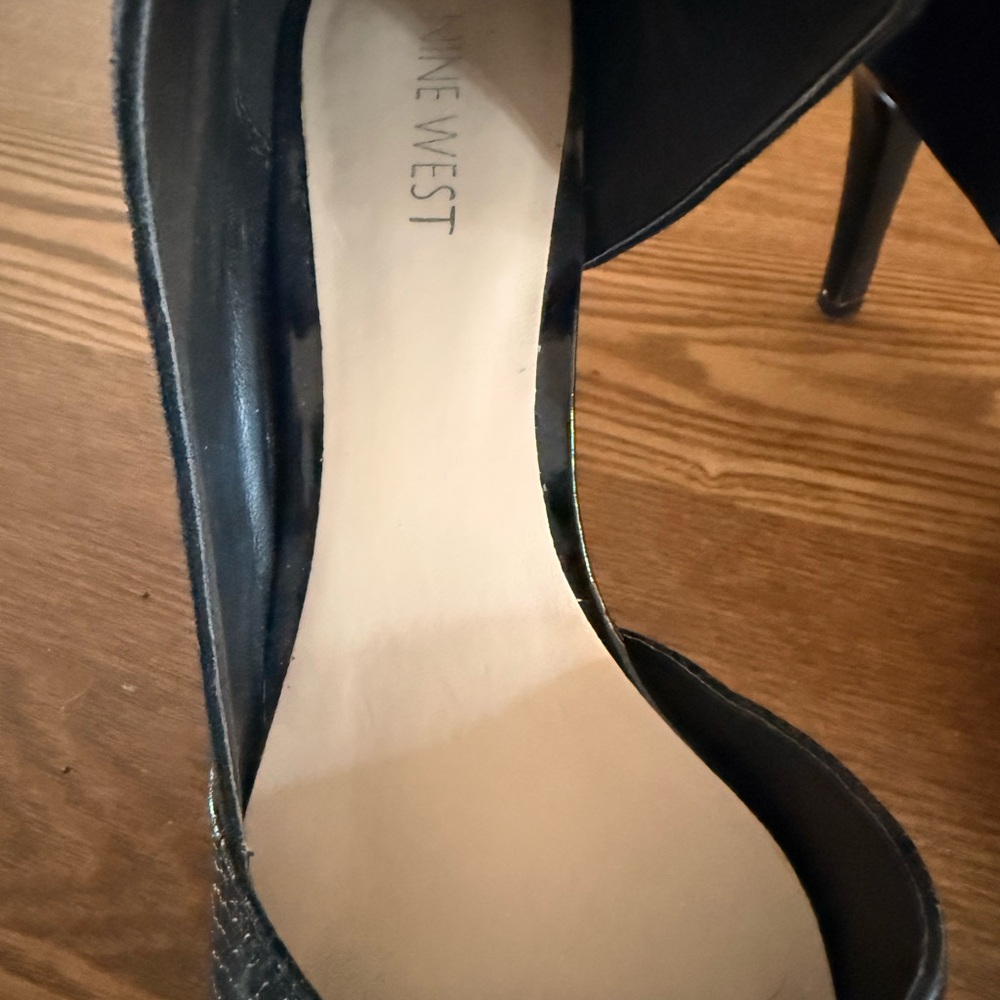 Nine West Black Textured Heels - Picture 3 of 5